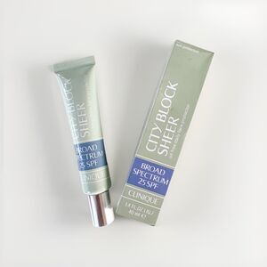 Clinique City Block Sheer Oil-Free Face Protector SPF25 1.4 oz/40 ml Not Sealed